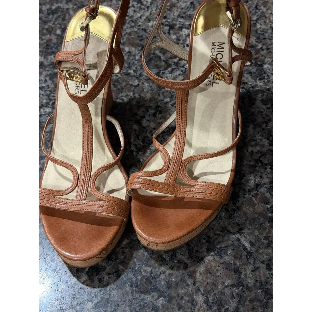 Michael Kors Tan Leather Cork Wedge Sandals Strappy T-Strap Gold MK Logo 9.5in